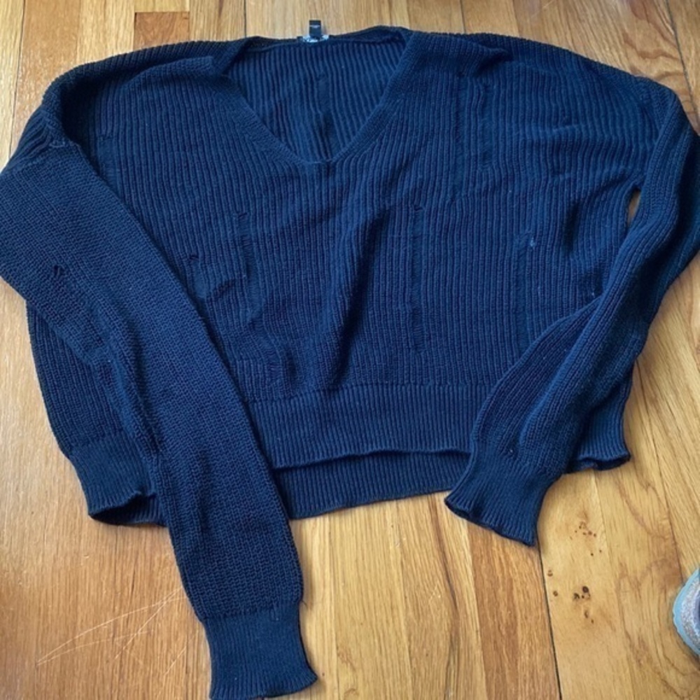 Cropped intentional destroyed Express sweated size L small spot on front see pic